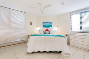 2 bedrooms, bed sheets
