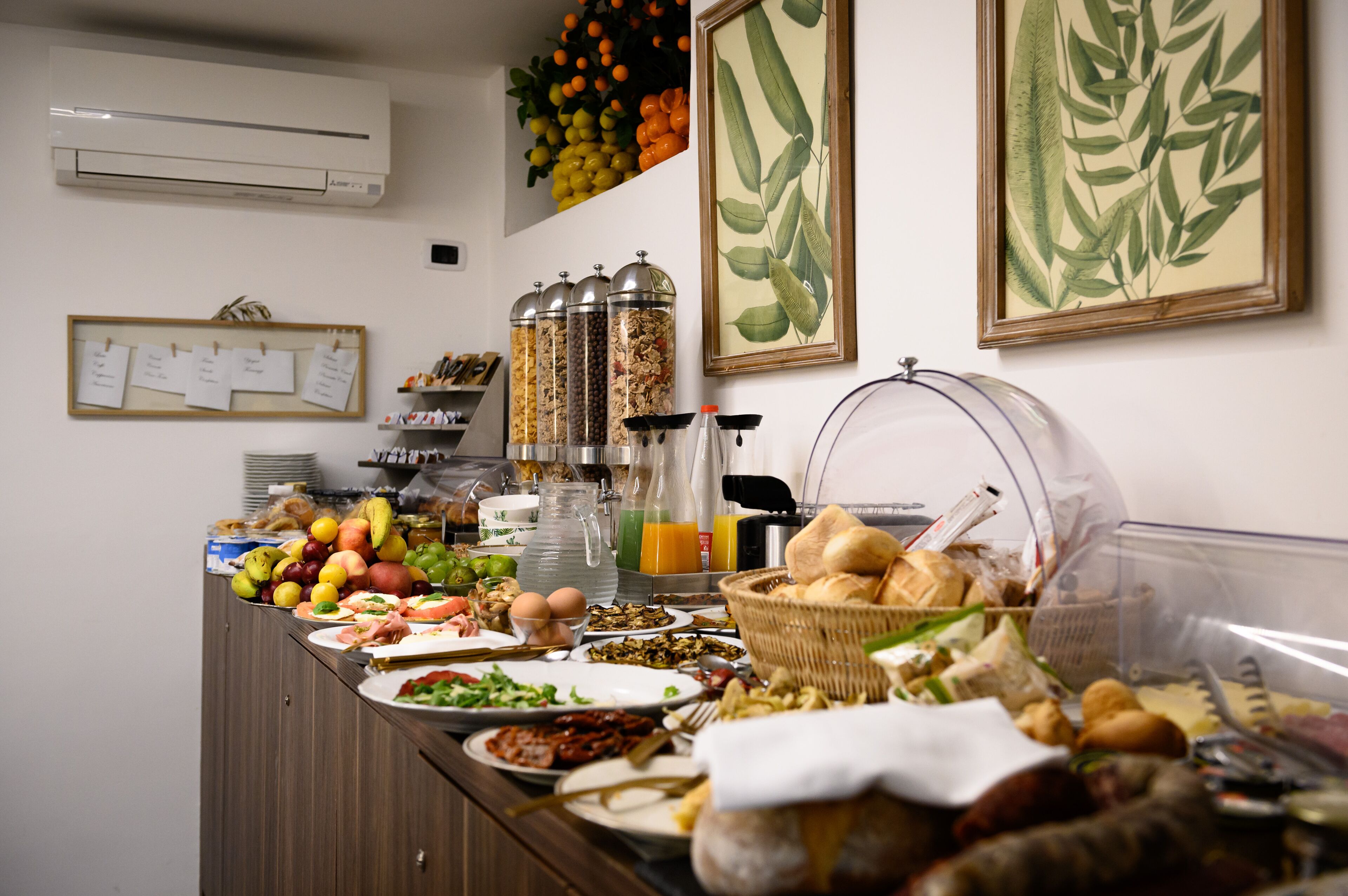 Tägliches inbegriffenes Frühstücksbuffet