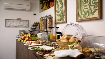 Tägliches inbegriffenes Frühstücksbuffet