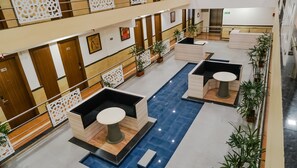 Cafe - The Altruist Hotel Navi Mumbai-1 (Navi Mumbai)