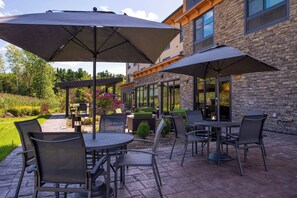 BBQ/picnic Area - Fairfield Inn & Suites by Marriott Canton (Canton)
