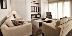 Flat-screen TV - Tenby Apartments (Wanaka)