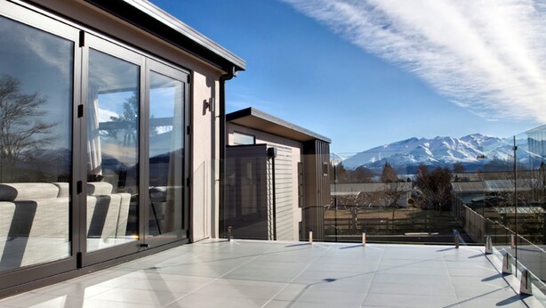 Exterior detail - Tenby Apartments (Wanaka)