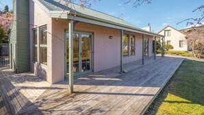 Exterior - Coryan Cottage (Wanaka)
