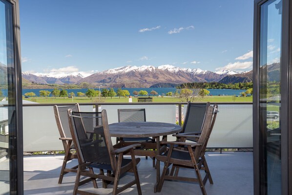 Terrace/patio - Kylie's Castle (Wanaka)