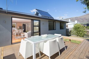 Property grounds - The Warren (Wanaka)