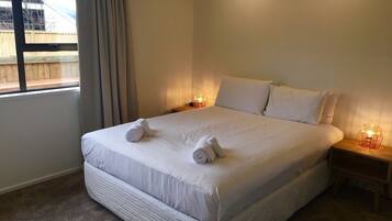 House, 5 Bedrooms, Non Smoking | 5 bedrooms, iron/ironing board, cribs/infant beds, WiFi