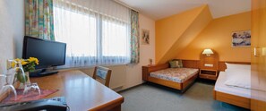 Single Room | Desk, free WiFi, bed sheets - Hotel Bergfried (Waldenburg)