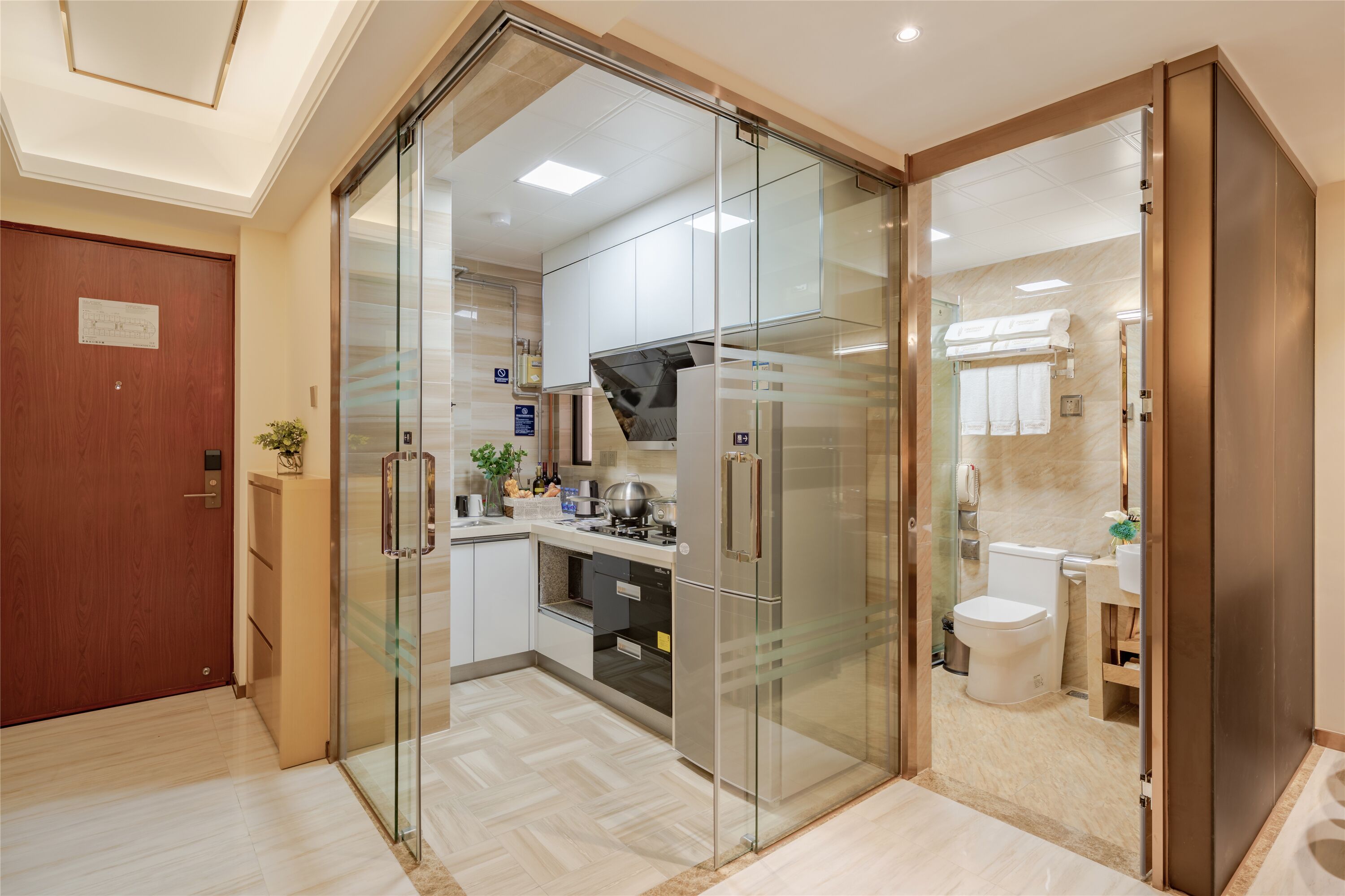 Executive Suite, 2 Bedrooms, Kitchen | Premium bedding, in-room safe, individually decorated