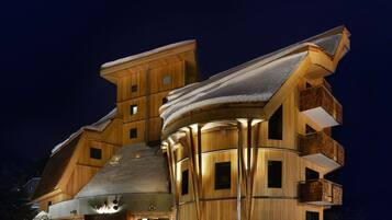 Façade de lâhĂ©bergement - soirĂ©e/nuit