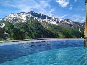 Seasonal outdoor pool - Hôtel Mil8 (Morzine)