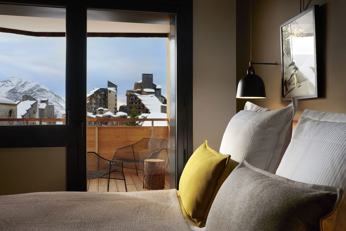 Junior Suite | 1 bilik tidur, peralatan tempat tidur premium, bar mini