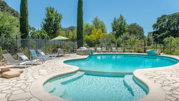 Piscina a l'aire lliure