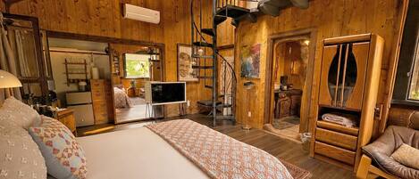 Luxury Suite, 2 Bedrooms, Garden View