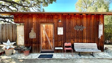 Design Cabin, Garden View | Front of property