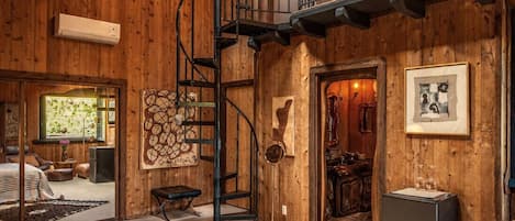 Luxury Suite, 2 Bedrooms, Garden View