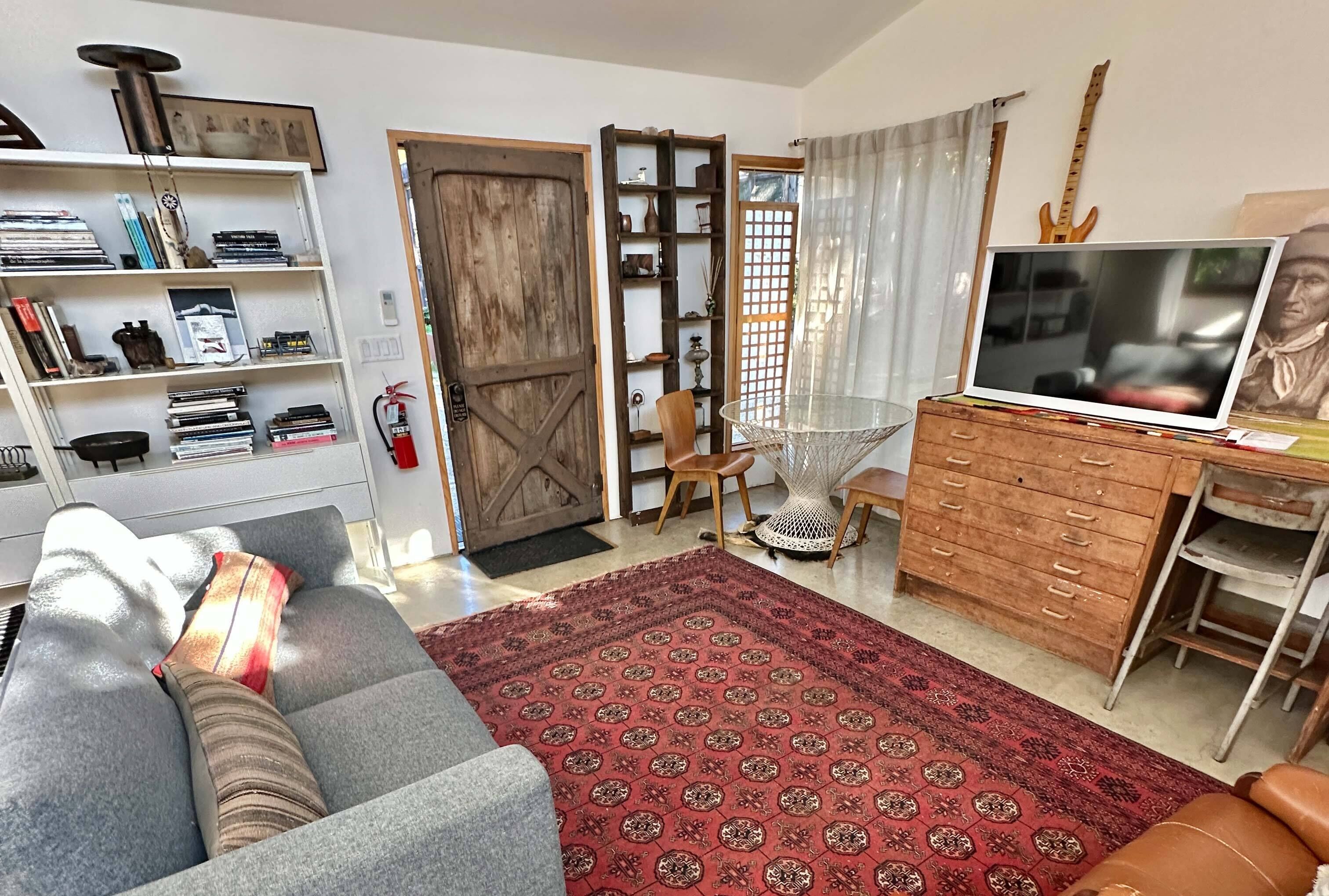 Design Cabin, Garden View | Living area | Flat-screen TV