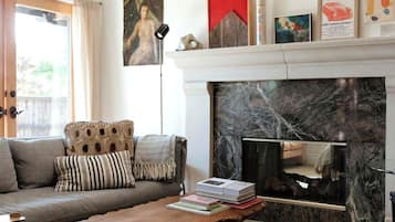 Luxury Apartment, 2 Bedrooms, Garden View | Living area | Flat-screen TV