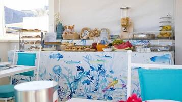 Tägliches inbegriffenes Frühstücksbuffet