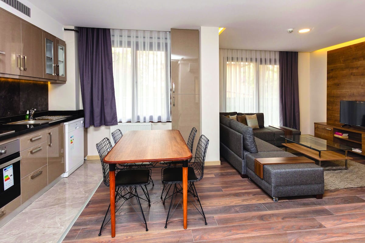 Premier Apartment, 2 Bedrooms, Non Smoking, City View