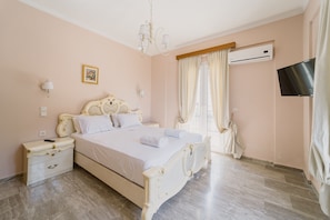 1 غرفة نوم ومكواة/لوح كي وواي فاي وملاءات أسرّة