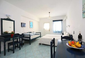 Studio, Sea View (3 Adults) | Free cots/infant beds, free WiFi, bed sheets - Armonia by Grispos Villas (Naxos)