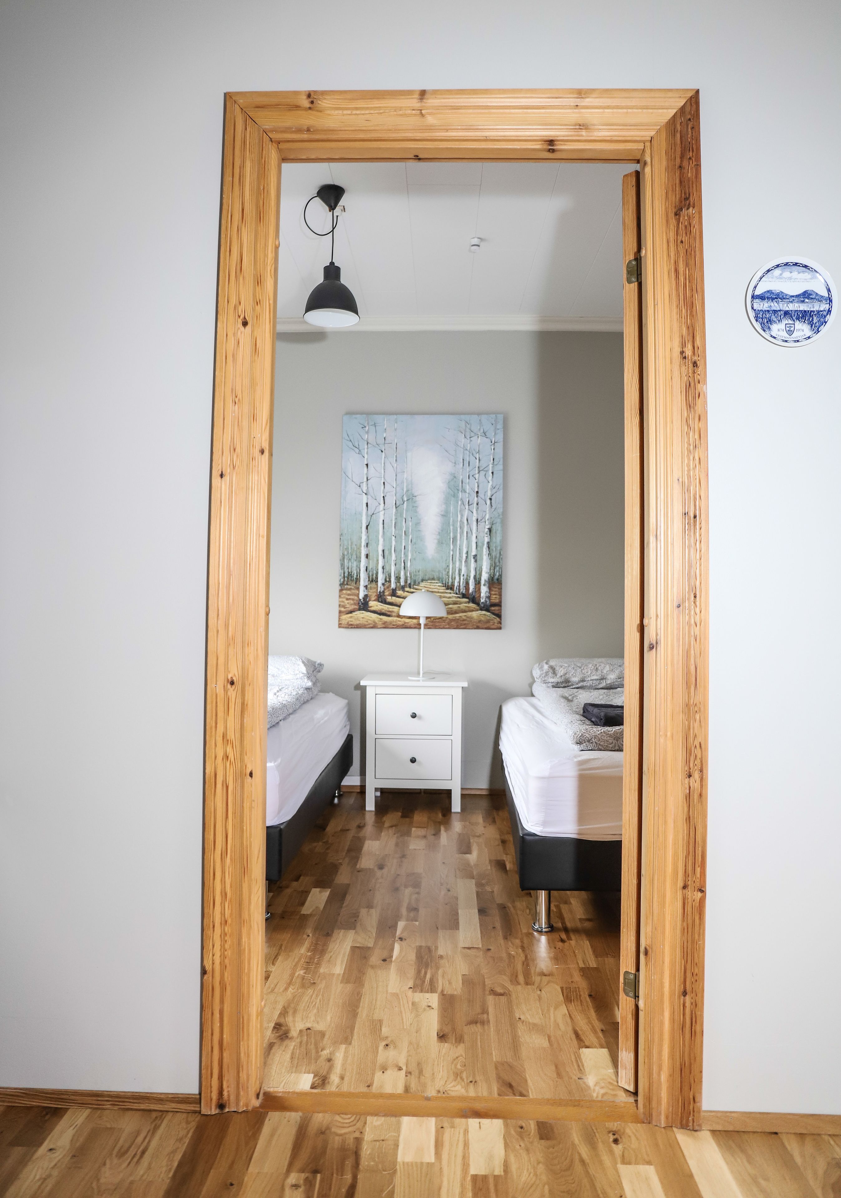 Free WiFi, bed sheets