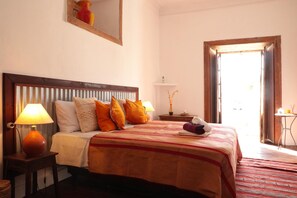 Blackout curtains, free WiFi, bed sheets