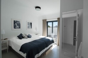 2 slaapkamers, een strijkplank/strijkijzer, wifi, beddengoed