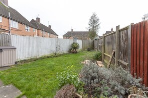 Garden - Astley 3 bedroom house (Leicester)