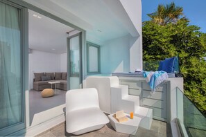 Interior - Harmony Suites (Santorini)