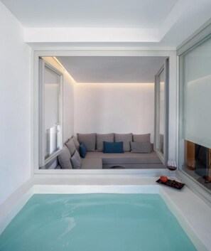 Executive Suite | 1 bedroom, in-room safe, individually decorated, individually furnished - Harmony Suites (Santorini)