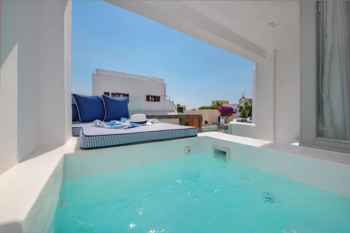 Superior Suite | 1 bedroom, in-room safe, individually decorated, individually furnished