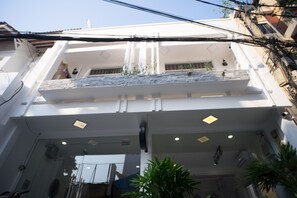 Exterior detail - Mien Studio Apartment in the center (Ho Chi Minh)