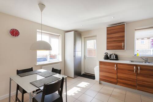 Apartment | Eigene Küche | Kühlschrank, Ofen, Herdplatte, Wasserkocher
