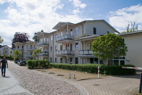 Imagen sin descripción, 1 de 32, botón