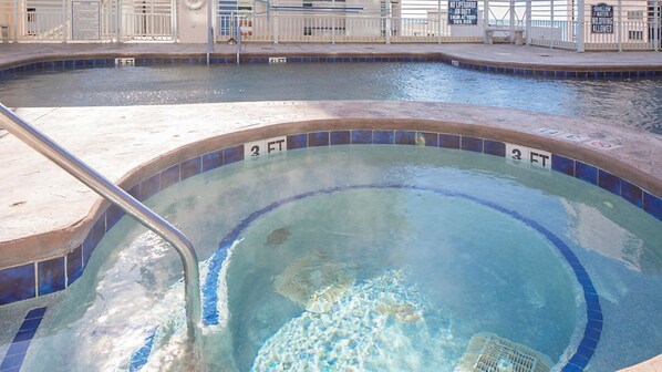 Outdoor pool, a heated pool - 3 bedroom 2 bathroom apartment (Myrtle Beach)