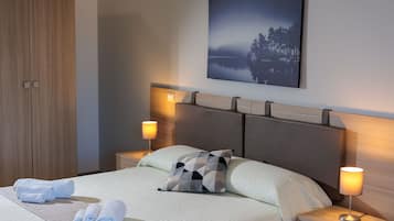 Standard Double Room, Balcony | Premium bedding, pillow-top beds, minibar, desk