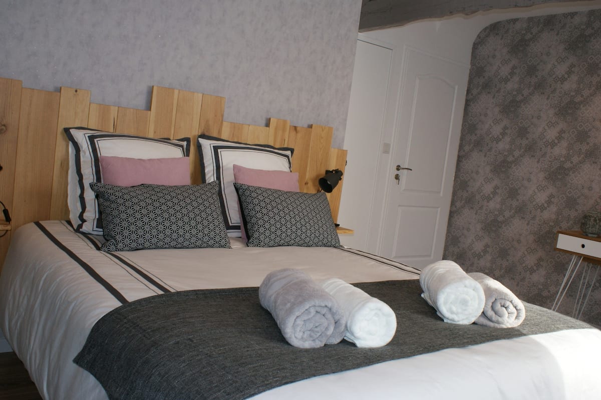 Double Room (Ti Lann) | Individually decorated, individually furnished, blackout curtains