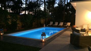 Piscina externa, piscina aquecida