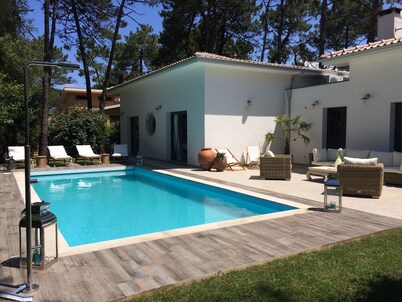 Beautiful Villa near Porto with private pool 50 meters from a sandy beach 
