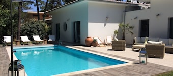 Beautiful Villa near Porto with private pool 50 meters from a sandy beach