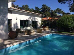 Outdoor pool, a heated pool