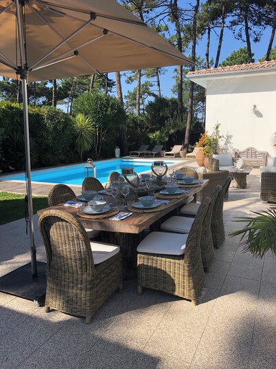 Beautiful Villa near Porto with private pool 50 meters from a sandy beach