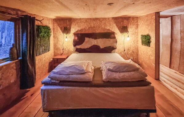 2 bedrooms