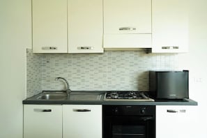 Appartement Confort, 1 chambre, vue sur le jardin | Cuisine privée