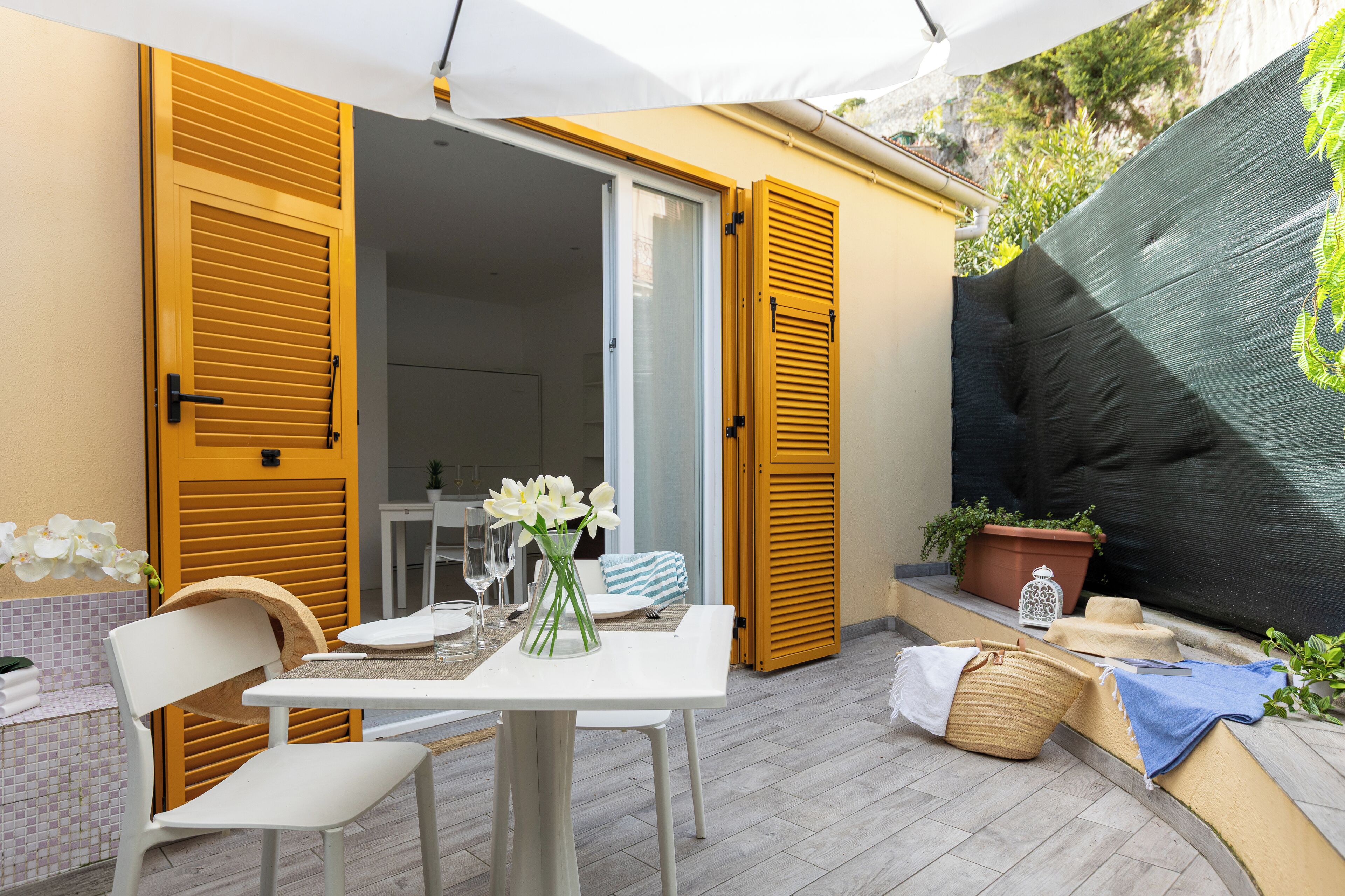 Monolocale, lato giardino | Terrazza/patio