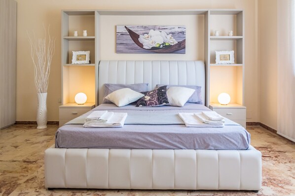 Appartamento in Villa Lazzari | Literie de qualité, couette en duvet, minibar, décor unique