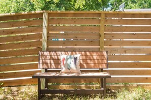 Property grounds - Casita Poquita -Historic East Austin Retreat (Austin)