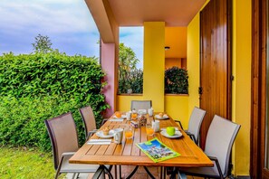 Apartment, 2 Bedrooms | Terrace/patio